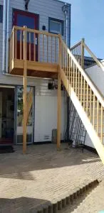 Jabaki Red Studio - 霍夫多普