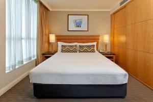 One-Bedroom Suite room in Radisson Hotel & Suites Sydney