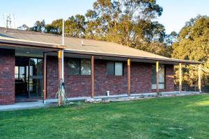Acton Park Holiday Units