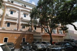 RedDoorz Plus near RS Royal Prima Medan