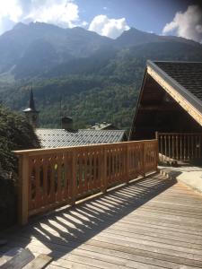 Chalets Le petit Saint Bernard : photos des chambres