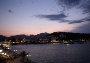 Chalkida Seafront Apartment Evia Greece