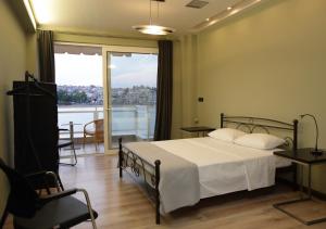 Chalkida Seafront Apartment Evia Greece