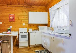 Impala Niezel Lodge & Guest House