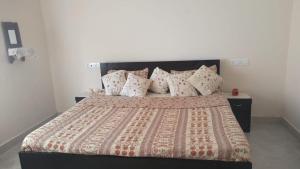 Narayana Lake Hide Out