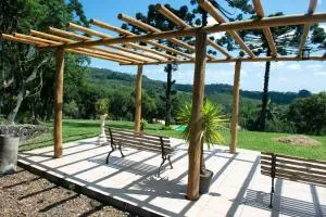 Refúgio das Araucárias - Bairro dos Ribeiro