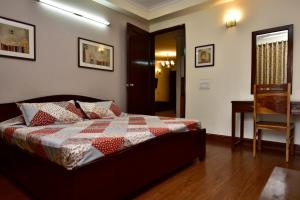 2BHK Comfortable Furnished Serviced Apartments in Hauz Khas - Woodpecker Apartments