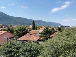 Mountain view apartment