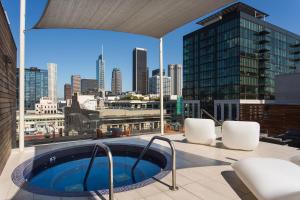 DTLA Loft Gorgeous Views