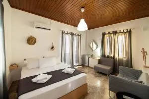 LEFKADA CENTRAL SQUARE APARTMENT - Ayía Varvára