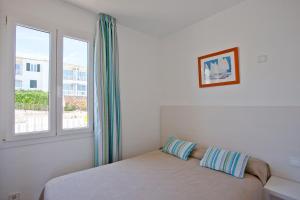 Two-Bedroom Apartment (3 Adults + 1 Child) room in Aparthotel Isla Paraiso