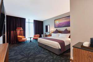 Deluxe Room room in Park Regis Business Bay