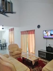 hayfa homestaymuslim private pool ipoh