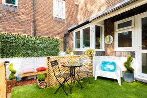 Tower Bridge Rainbow Suites