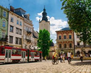 Люкс апартаменти на Площі Ринок