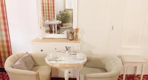 Hotels Hotel Le Chantilly : photos des chambres