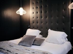 Hotels Hostellerie de la Renaissance - Les Collectionneurs : photos des chambres