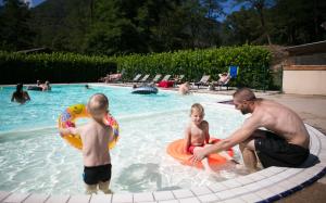 Campings Camping Le Malazeou Wellness Sport Camping : photos des chambres