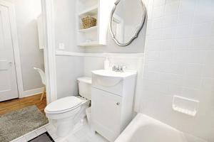 Trendy Flat, Lower-Greenville Ave Area