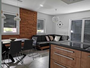 Brand new house Luna