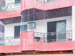 APARTAMENTO Pe na Areia com piscina vista mar bairro nobre