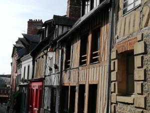 Appartements Le MAELY, studio au calme, centre de Honfleur (linge fourni) : photos des chambres