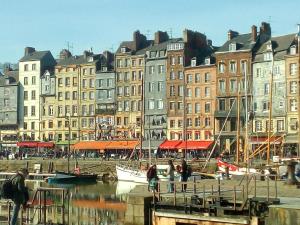 Appartements Le MAELY, studio au calme, centre de Honfleur (linge fourni) : photos des chambres