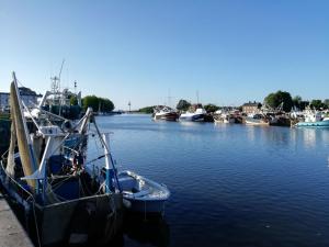 Appartements Le MAELY, studio au calme, centre de Honfleur (linge fourni) : photos des chambres
