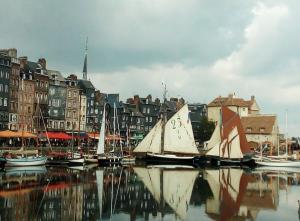 Appartements Le MAELY, studio au calme, centre de Honfleur (linge fourni) : photos des chambres
