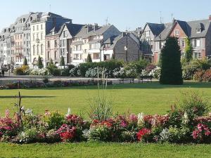 Appartements Le MAELY, studio au calme, centre de Honfleur (linge fourni) : photos des chambres