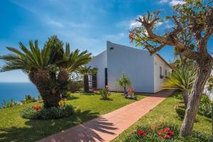 Vivenda da Esquina - by LovelyStay