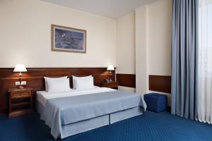 Suite room in Red Royal by Undersun