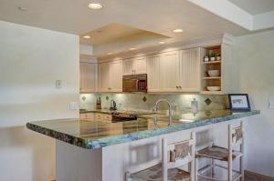 Amazing 2 Br Unit In Beaver Creek- Out Of A Western Movie Condo