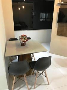 APTO 2 QUARTOS AV CENTRAL