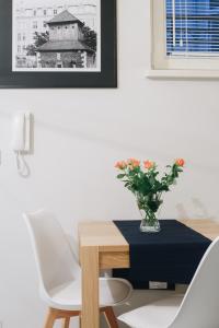 M6 Main Square Stylish One Bedroom