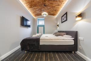 M4 Main Square Studio