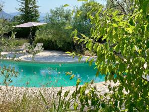 B&B / Chambres d'hotes Maison d'Hotes Bleu Azur : photos des chambres