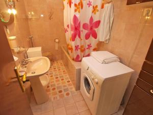 Apartments and room Rabac 155