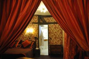 Hotels Grand Hotel Dechampaigne : photos des chambres