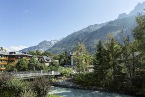 Apartment Ensa, Alpes Agency, Central Chamonix, Sleeps 4