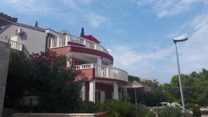 Beautiful Villa 6 Metres From Sea