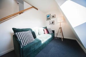 2 level apartments in Old Town