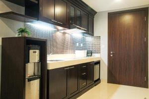Elegant 1BR Kemang Village Apartment By Travelio