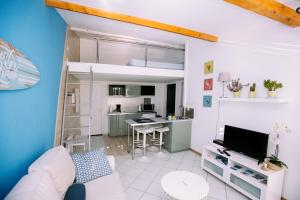 Appartements 2 pieces avec grande terrasse - Centre de Toulon : photos des chambres