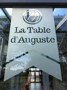 La table d’Auguste - Gussignies