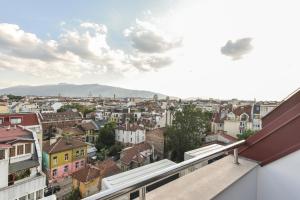 Beautiful City View Maisonette Apartment by Flat Mаnager