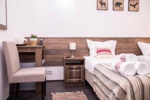 Hotel Floare De Colt Hotel In Mănăstirea Humorului Romania Wander