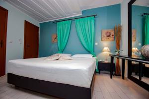 Elia Portou Rooms