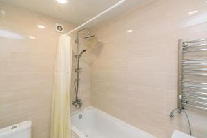 Luxury Apartment neer Manufaktura on Kharkovskaya