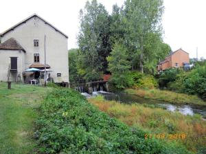 B&B / Chambres d'hotes Dependance du Moulin Galuzot : photos des chambres